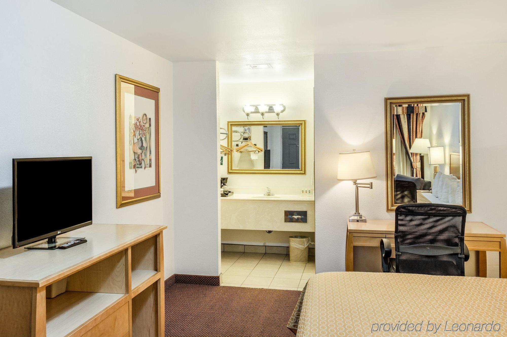 Desert Sands Inn & Suites Альбукерке Экстерьер фото