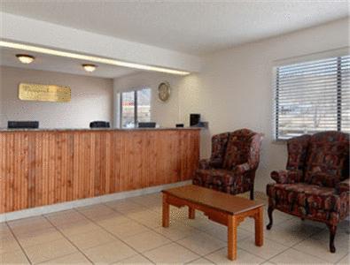Desert Sands Inn & Suites Альбукерке Интерьер фото